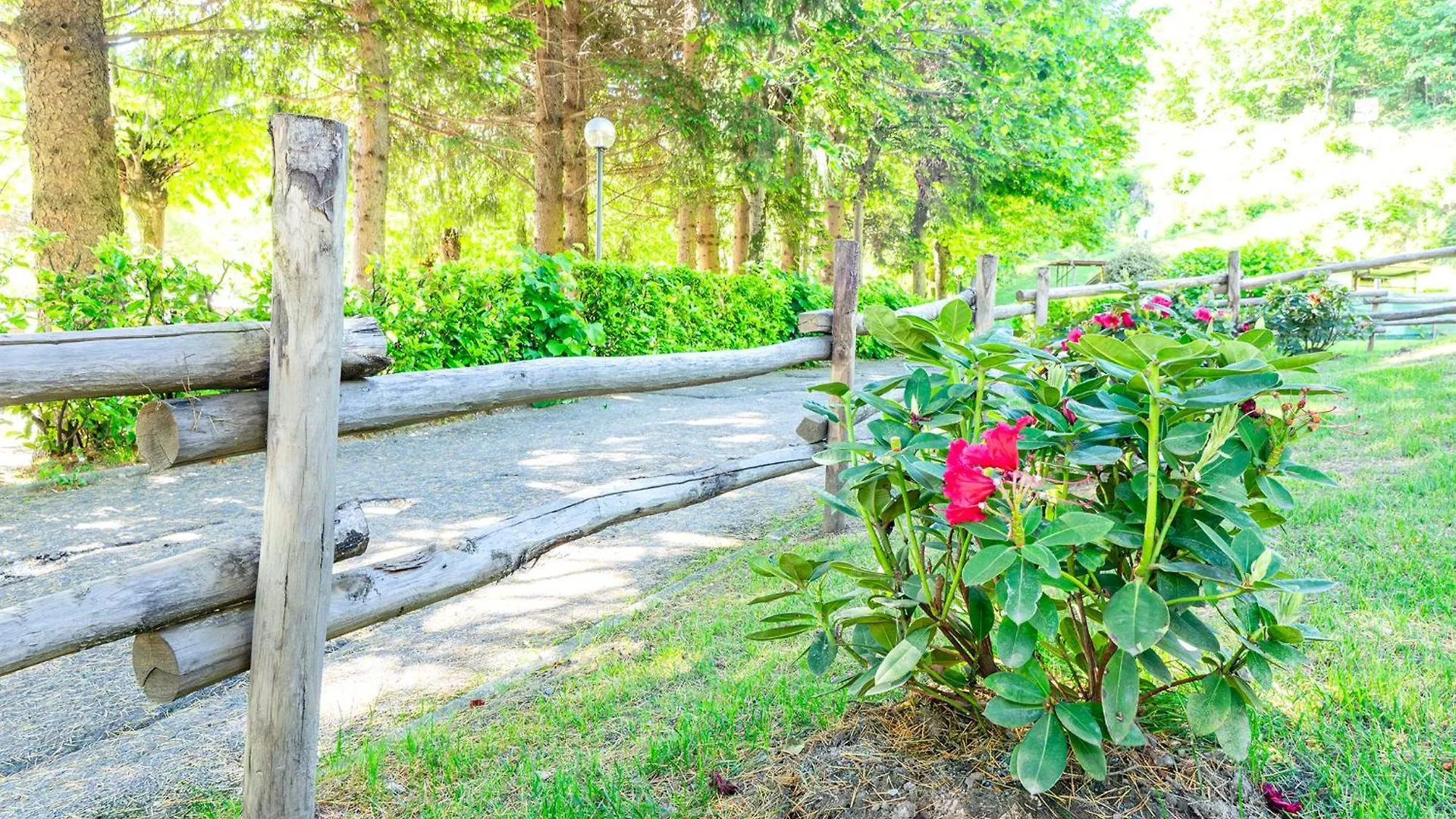 Kemping Campeggio Internazionale Madonna Del Ghisallo Magreglio Włochy